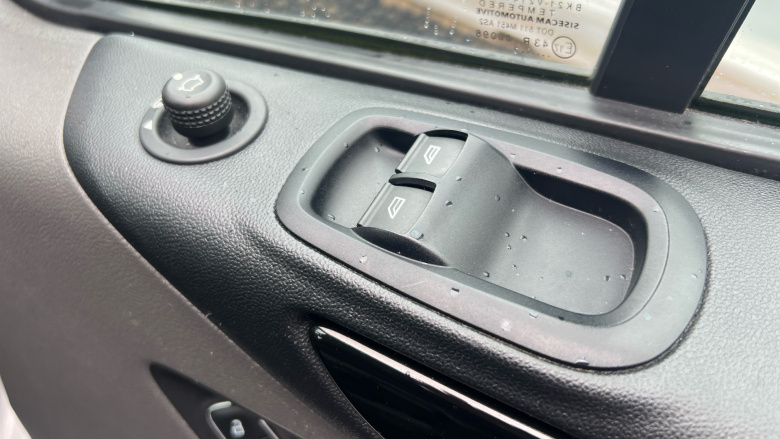 Ford Transit Custom 280 L1 Diesel Fwd 2.0 EcoBlue 130ps Low Roof Limited Van